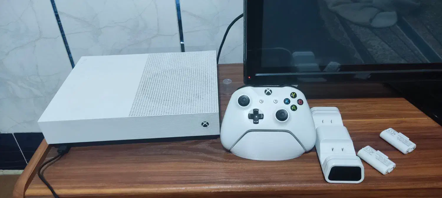 xbox one s|کنسول، بازی ویدئویی و آنلاین|گرگان, |دیوار