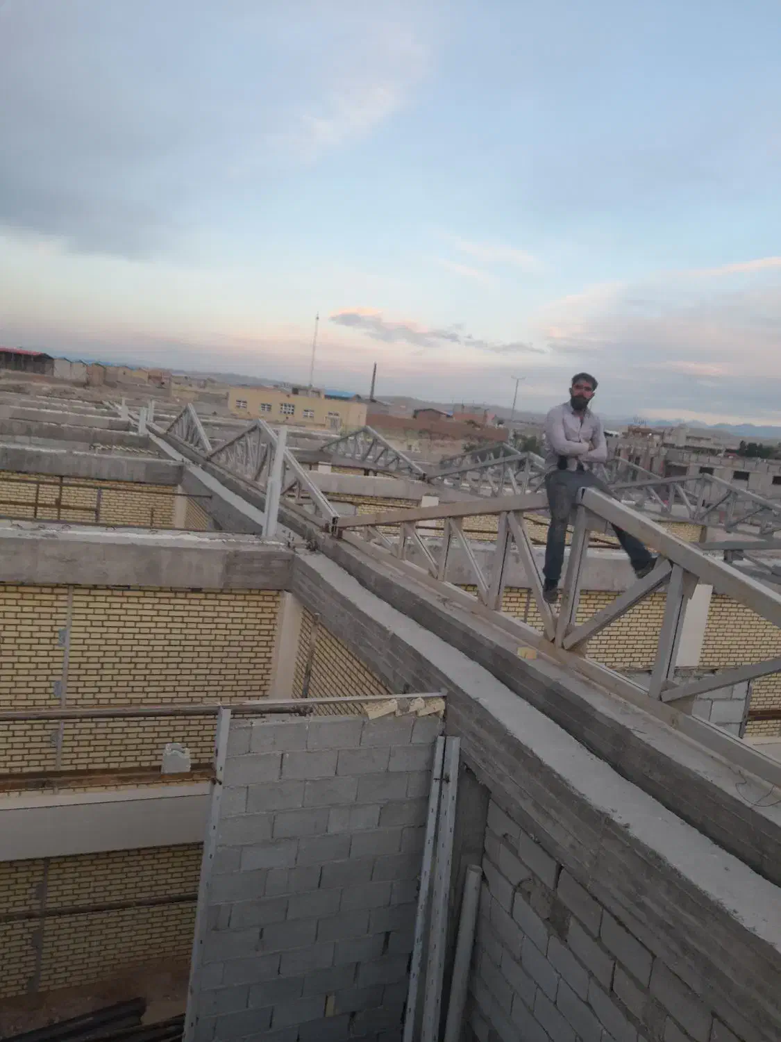 جوشکاری وشیروانی کوبی سیار|خدمات پیشه و مهارت|تبریز, |دیوار