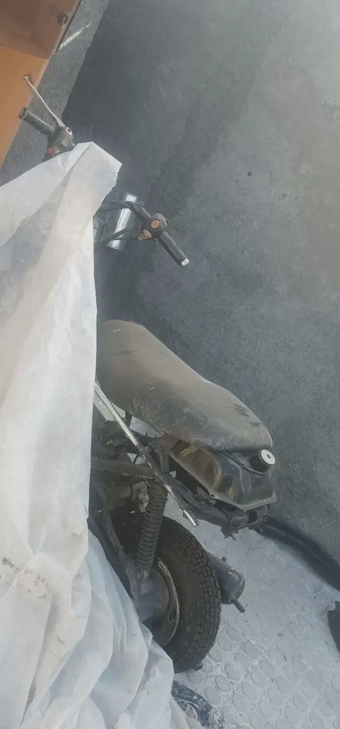 اسکوتر برقی پرواز ۱۰۰ همراه با قاب|دوچرخه، اسکیت، اسکوتر|تیران, |دیوار