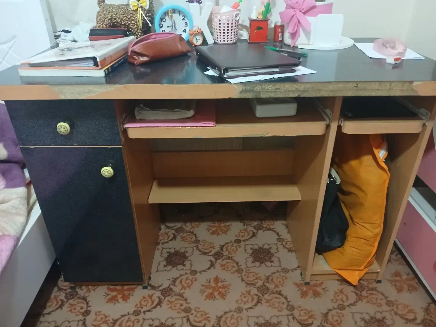 کمد سه تیکه. و میز تحریر|میز تحریر و کامپیوتر|رباط‌کریم, رباط‌کریم|دیوار