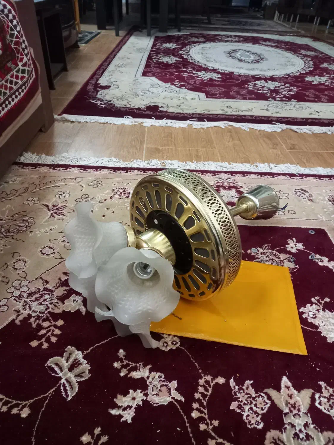 پنکه سقفی|پنکه و تصفیه‌کنندهٔ هوا|شیراز, جوادیه|دیوار