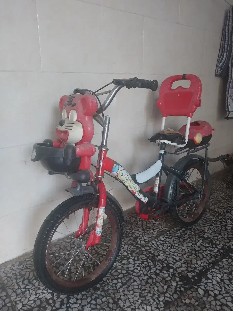 دوچرخه|دوچرخه، اسکیت، اسکوتر|رشت, دروازه لاکان|دیوار