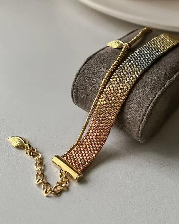 سفارش وآموزش انواع کارهای منجوق بافت|بدلیجات|همدان, |دیوار