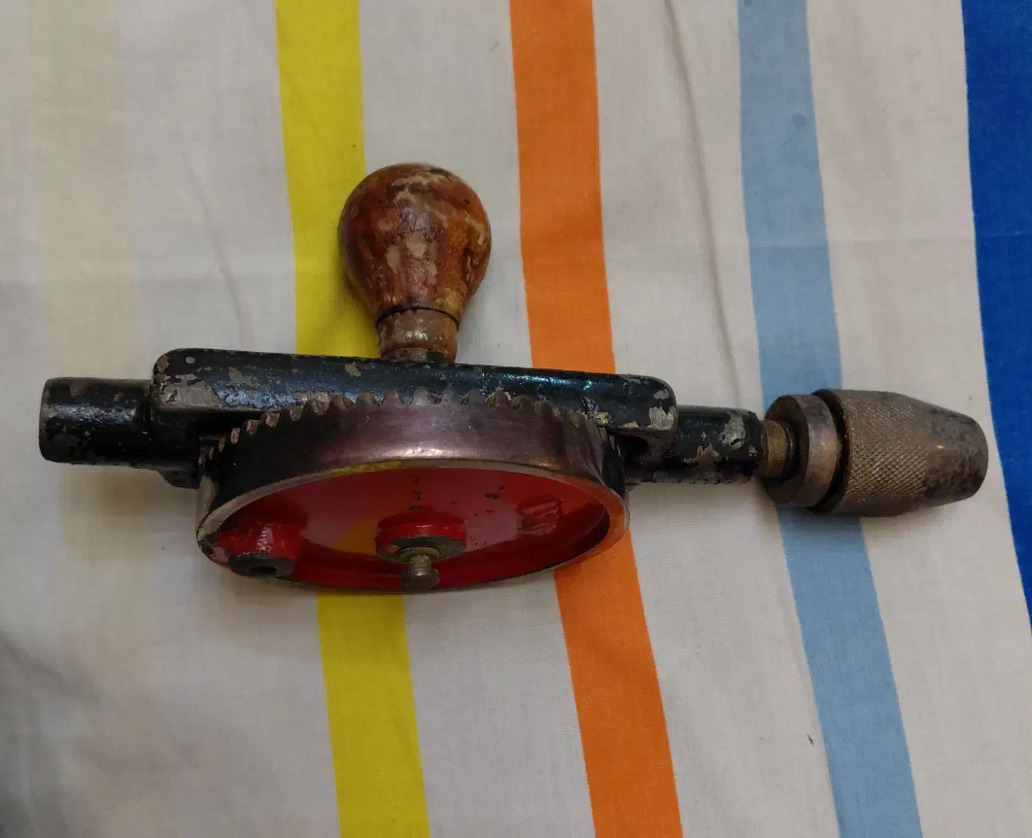 دریل دستی قدیمی کلکسیونی|کلکسیون و سرگرمی|تهران, خواجه نظام الملک|دیوار