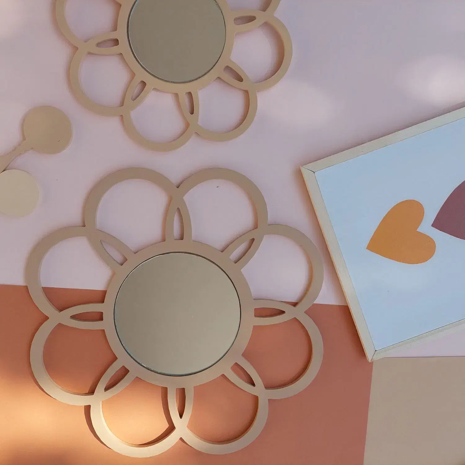 ایینه فانتزی|آینه|گنبد کاووس, |دیوار