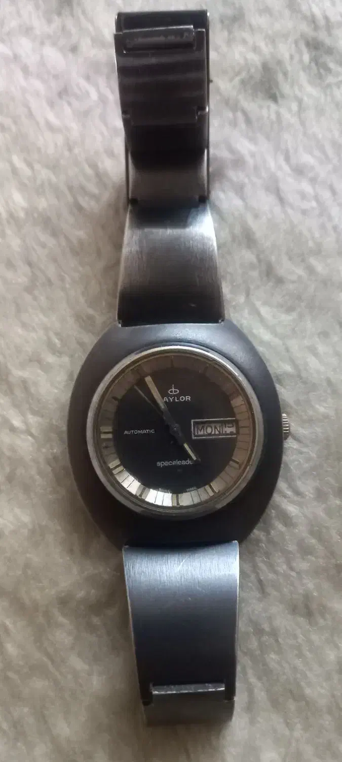 ساعت فورتیس قدیمی|ساعت|بروجرد, |دیوار