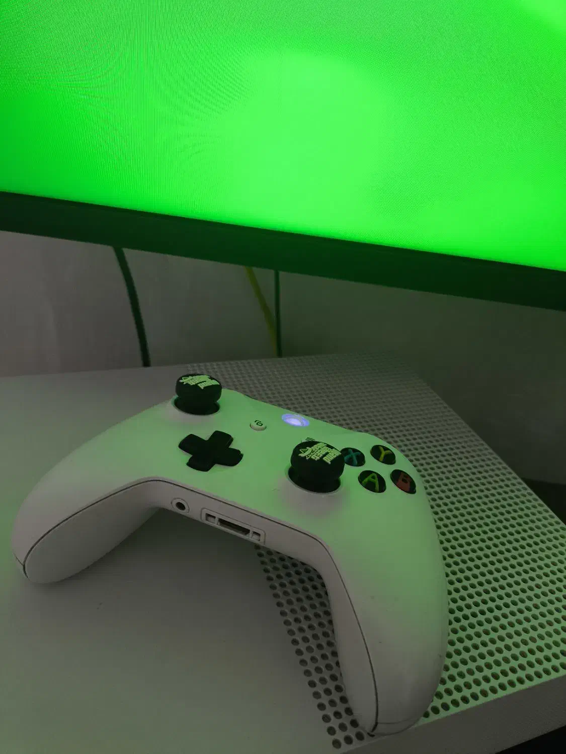 ایکس باکس وان اسxbox one sیک ترابایت|کنسول، بازی ویدئویی و آنلاین|اصفهان, بهارستان (مخابرات)|دیوار