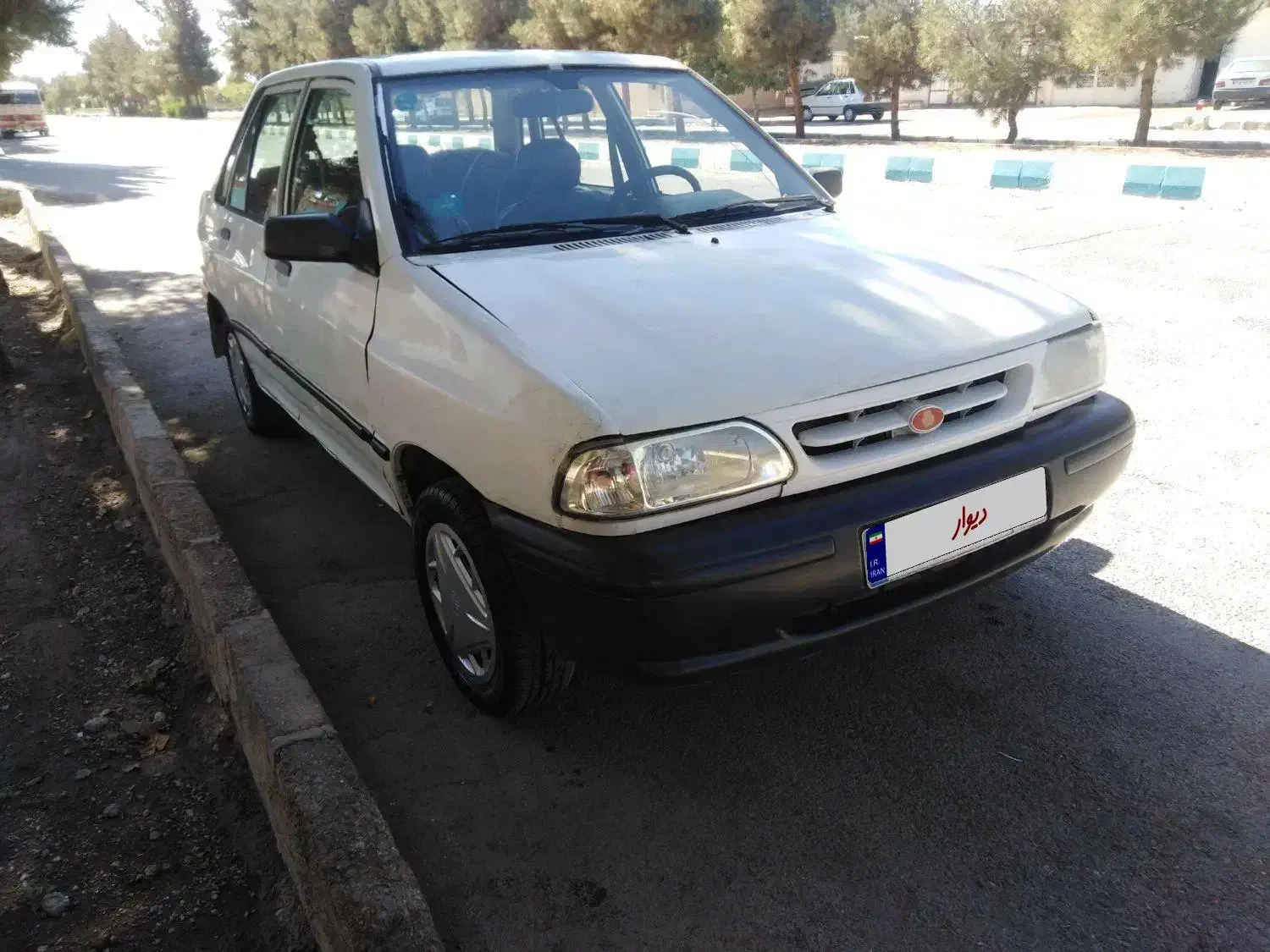 پراید 81سفید|خودرو سواری و وانت|آباده, |دیوار