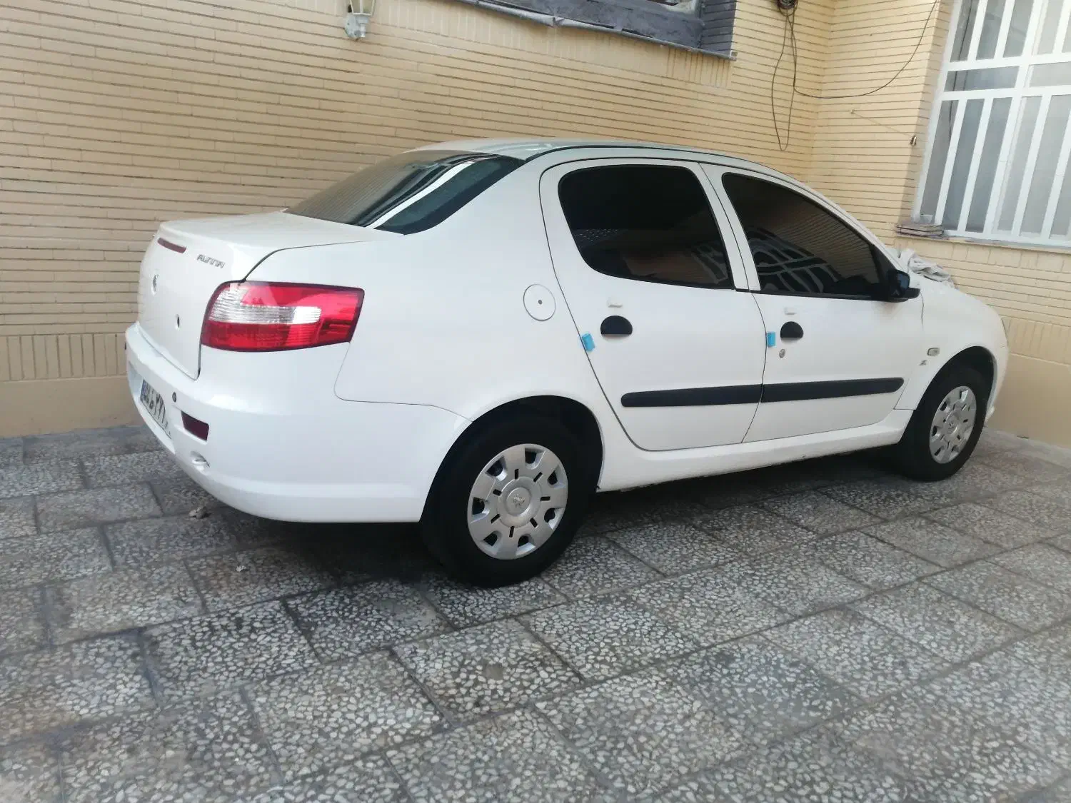 فروش رانا مدل۹۲ سالم و مرتب|خودرو سواری و وانت|شیراز, شهرک مطهری|دیوار