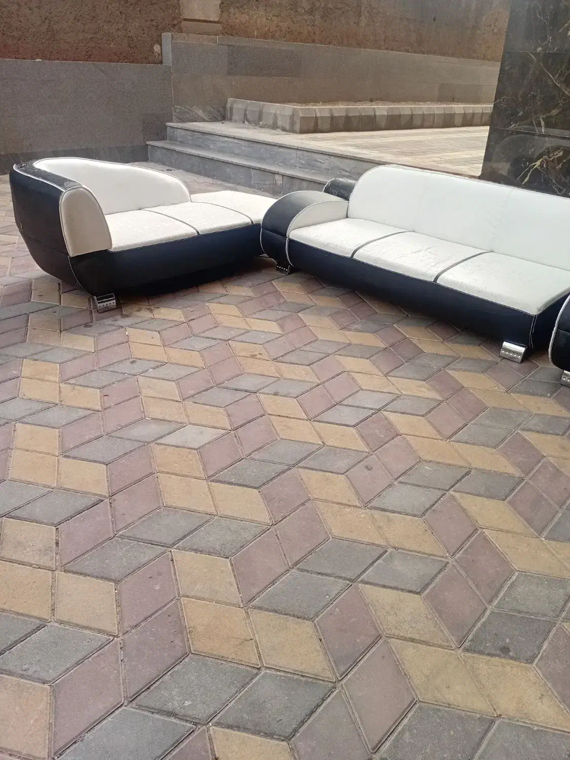 سه عدد مبل راحتی|مبلمان خانگی و میز عسلی|تبریز, |دیوار