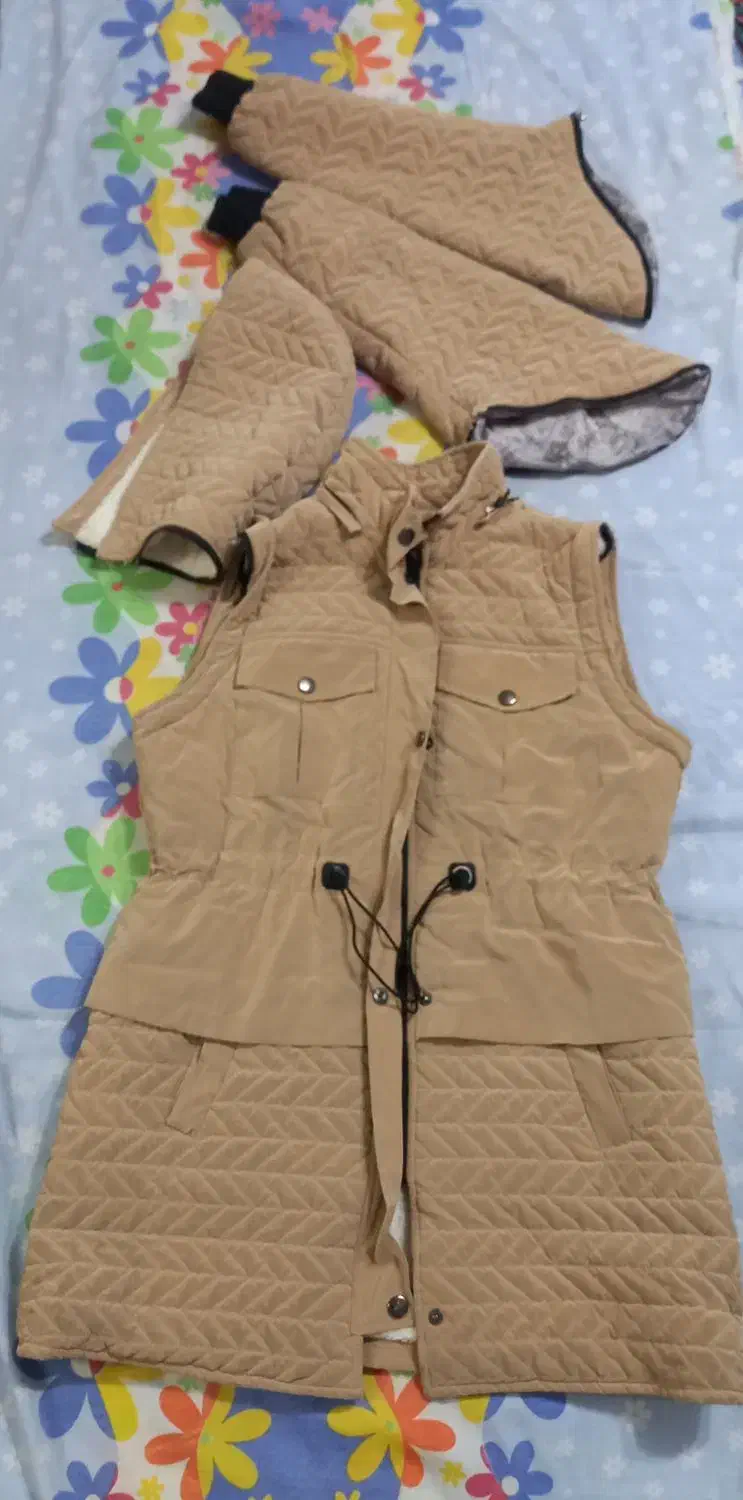 پوشاک|لباس|آستانه اشرفیه, |دیوار