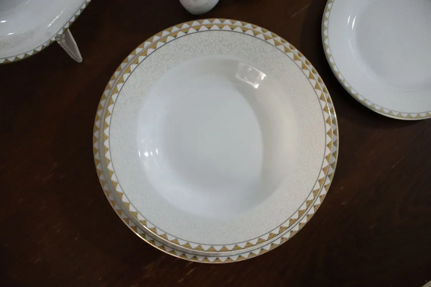 سرویس چینی مقصود|ظروف سرو و پذیرایی|تهران, آبشار|دیوار