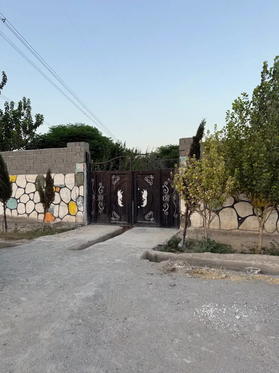 باغ ۱۰۰۰ متری با درختان بارده و خانه تمیز|فروش خانه و ویلا|رباط‌کریم, کیکاور|دیوار