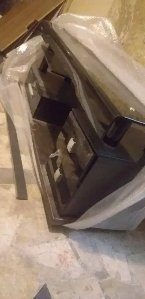 دو عدد میز تی وی سفید و مشکی|میز تلویزیون|تهران, فدک|دیوار