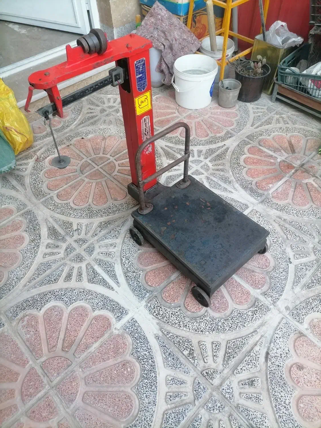 باسکول سنگی 100 کیلویی|فروشگاه و مغازه|شیراز, شهرک صادقیه|دیوار