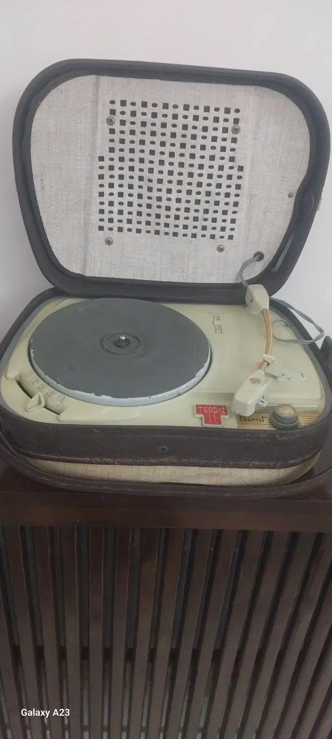 گرام|کلکسیون اشیاء عتیقه|تهران, شهرک الهیه غرب|دیوار