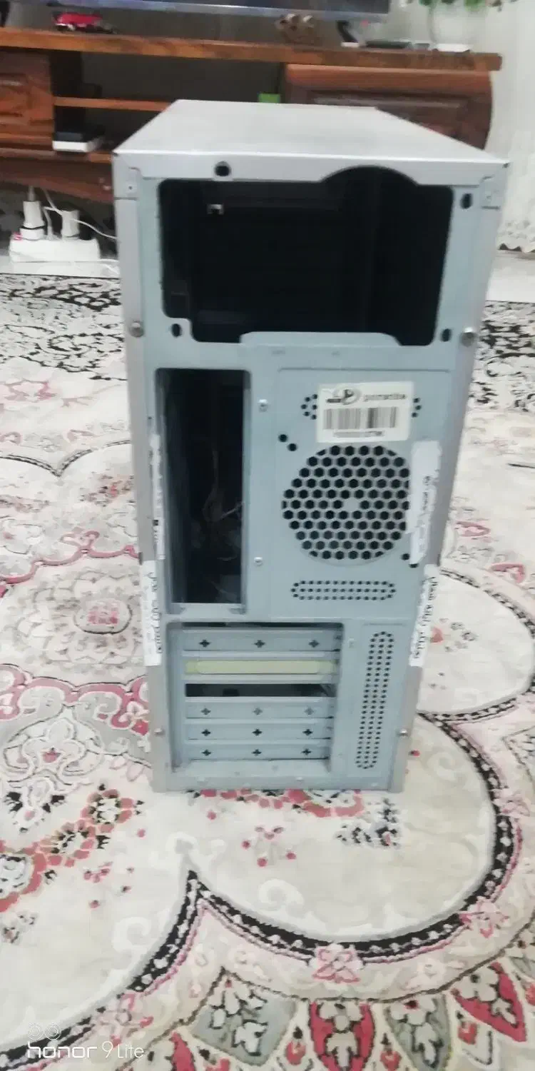 کیس خالی کامپیوتر|قطعات و لوازم جانبی رایانه|رشت, گیل|دیوار