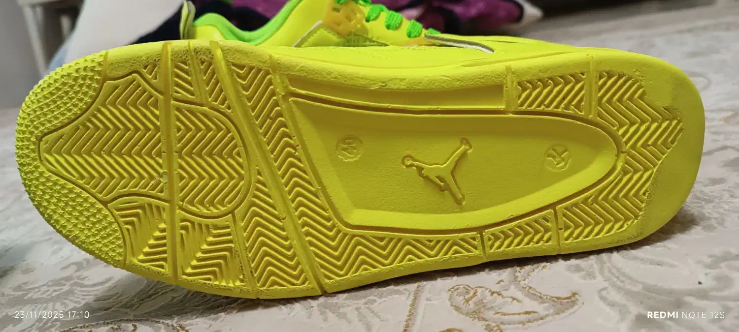 کتونی نو قیمت مفت|کیف، کفش، کمربند|محلات, |دیوار