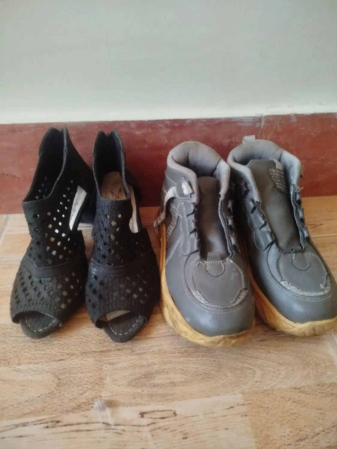 کفش|کیف، کفش، کمربند|شهرکرد, |دیوار