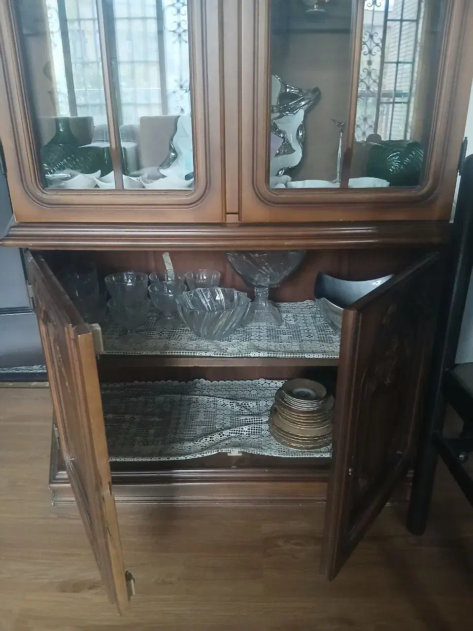 بوفه چوبی|بوفه، ویترین، کنسول|شیراز, قالیشویی|دیوار