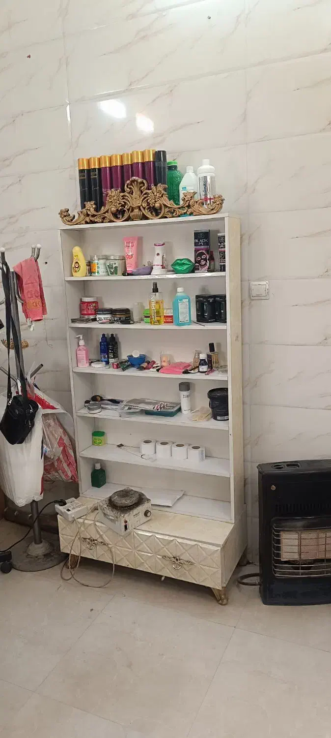 دکور آرایشگاه|آرایشگاه و سالنهای زیبایی|تهران, کیانشهر|دیوار