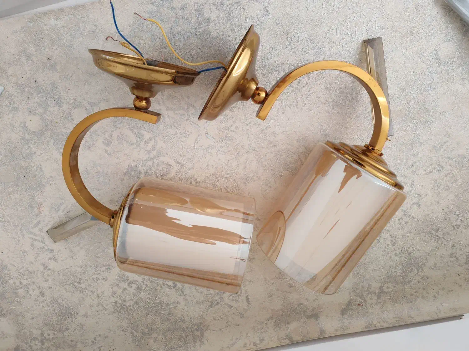 چراغ آویز|لوستر و چراغ آویز|فردوس (خراسان), |دیوار