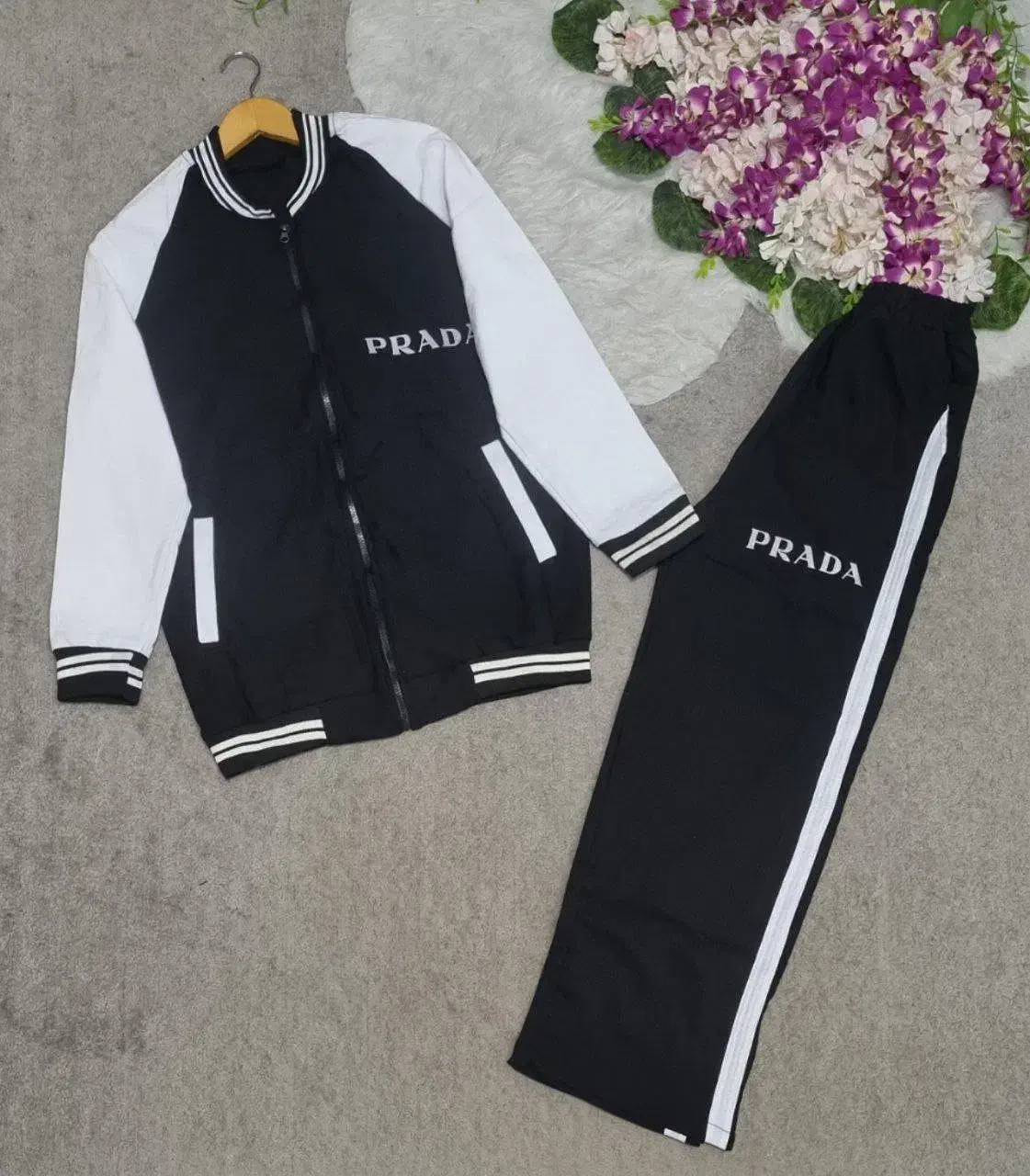 ست پرادا|لباس|قم, باجک دو|دیوار