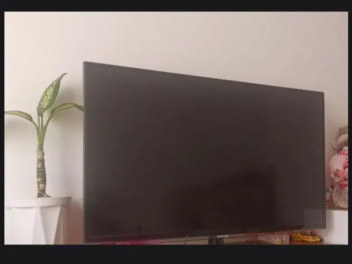 TYyy|تلویزیون و پروژکتور|همدان, |دیوار