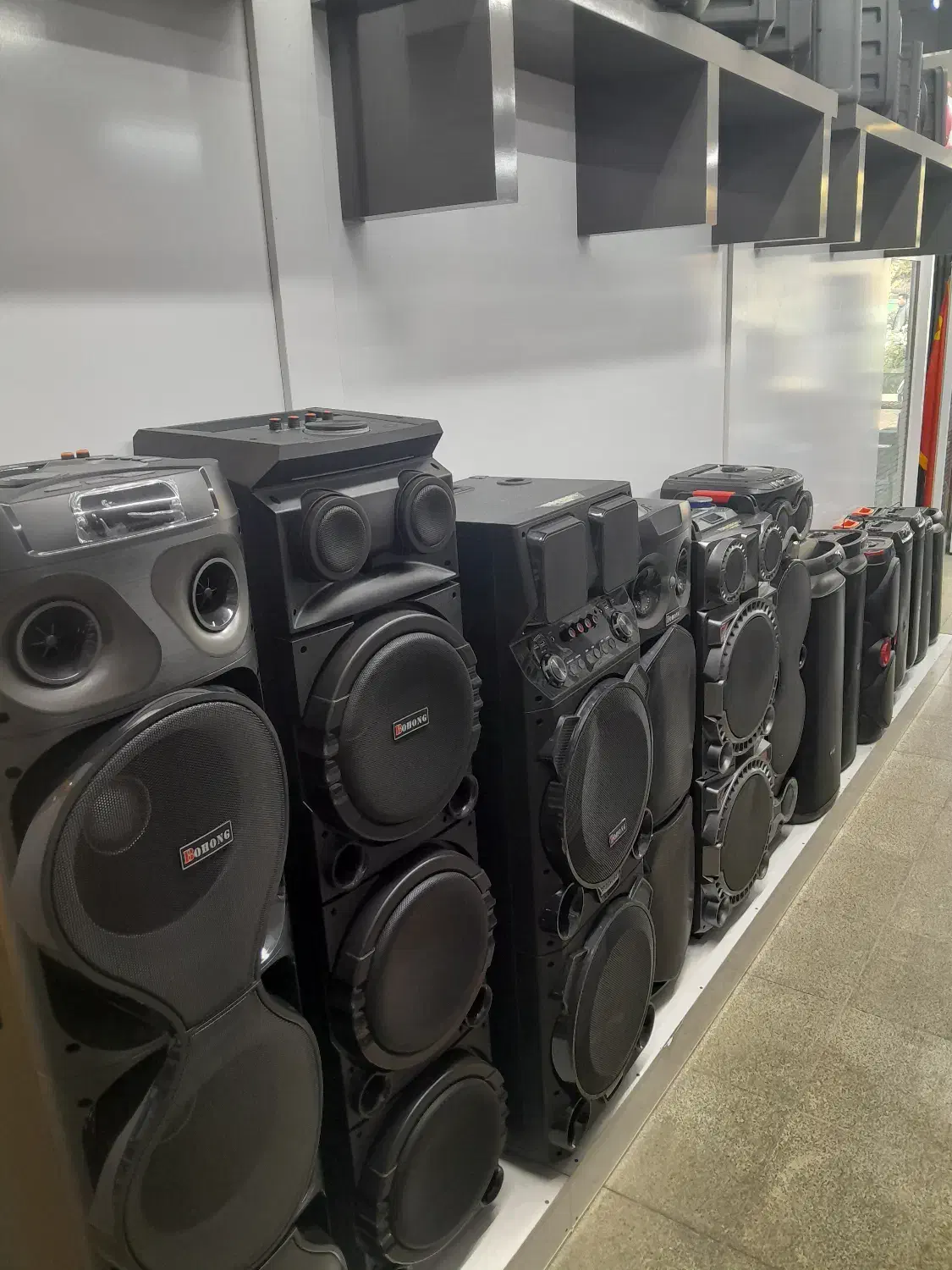 پخش لوازم جانبی. اقساط بدون سود.پیش پرداخت .کارمزد|لوازم جانبی موبایل و تبلت|اصفهان, شهید رجایی|دیوار