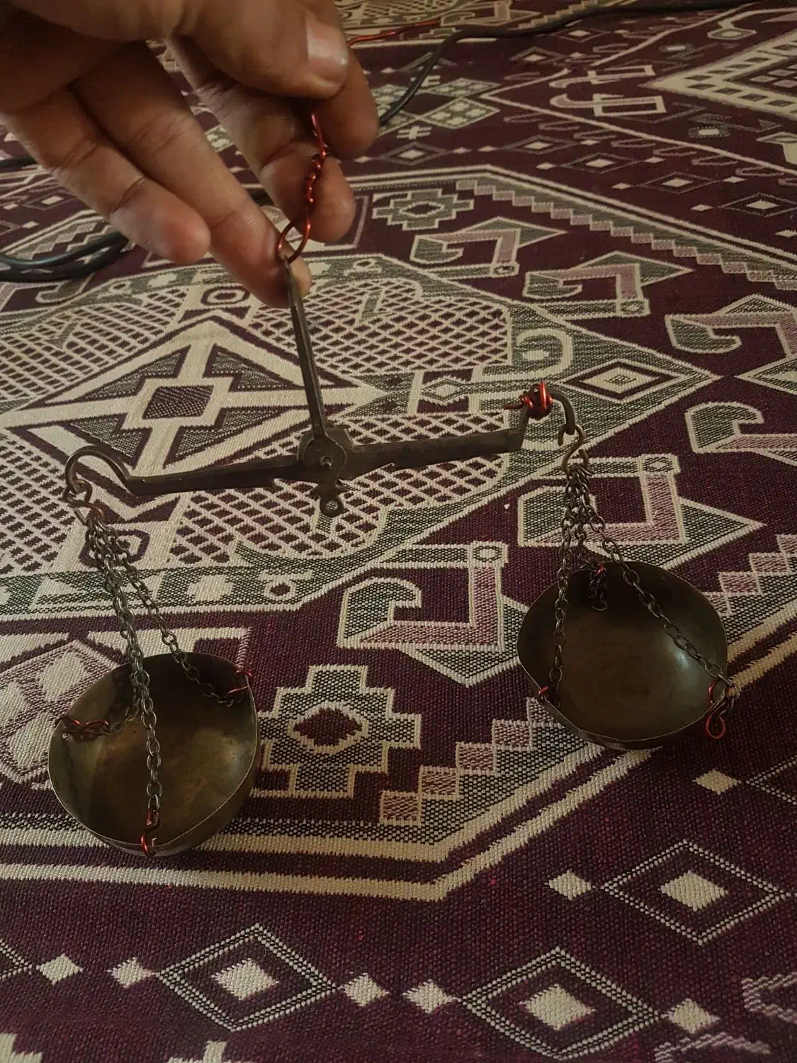 ترازو قدیمی زرگری کلکسیونی|کلکسیون اشیاء عتیقه|تهران, لاله زار|دیوار