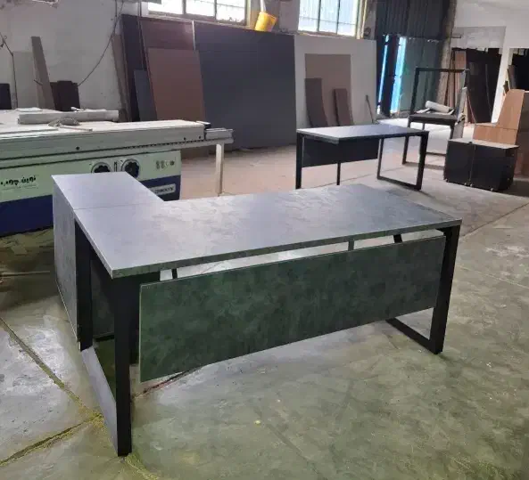 میز مدیریت 180*80 الدار متحرک تمام ام دی اف|دفتر کار|کرج, کارخانه قند|دیوار