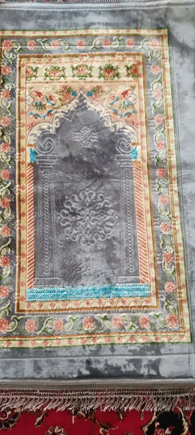 سجاده نماز مخملی|فرش|کاشان, آیت الله سعیدی|دیوار