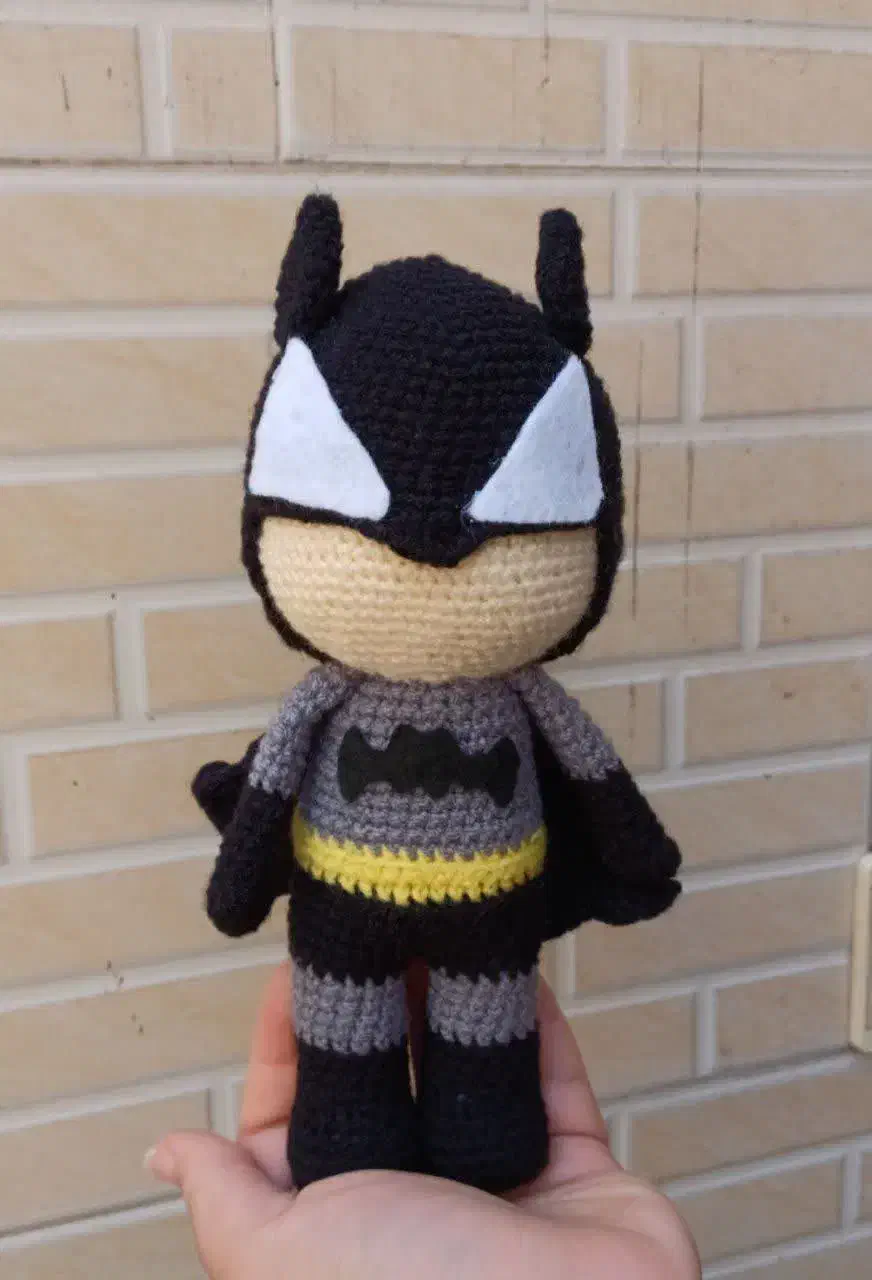 عروسک بتمن|اسباب‌‌بازی|کاشان, ملاصدرا|دیوار