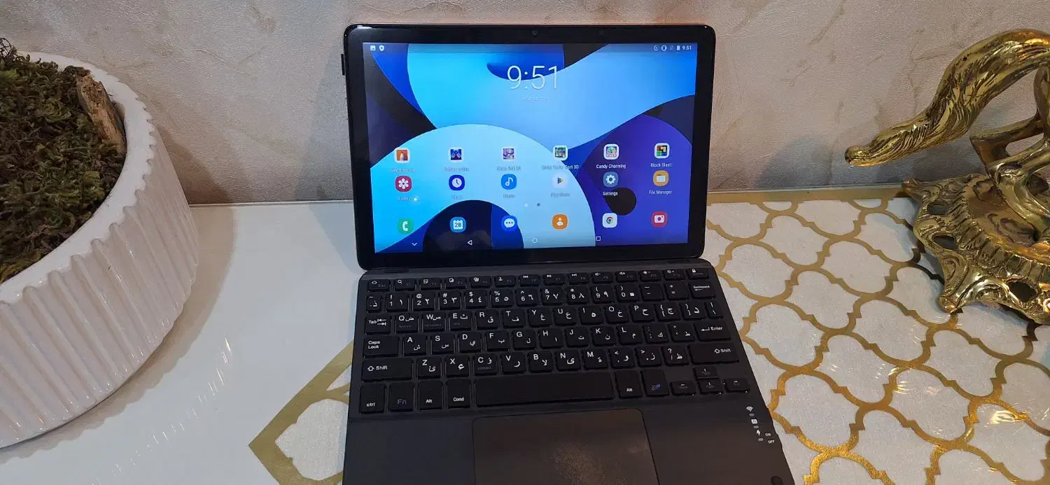 تبلت نو|تبلت|قرچک, مهدیه|دیوار