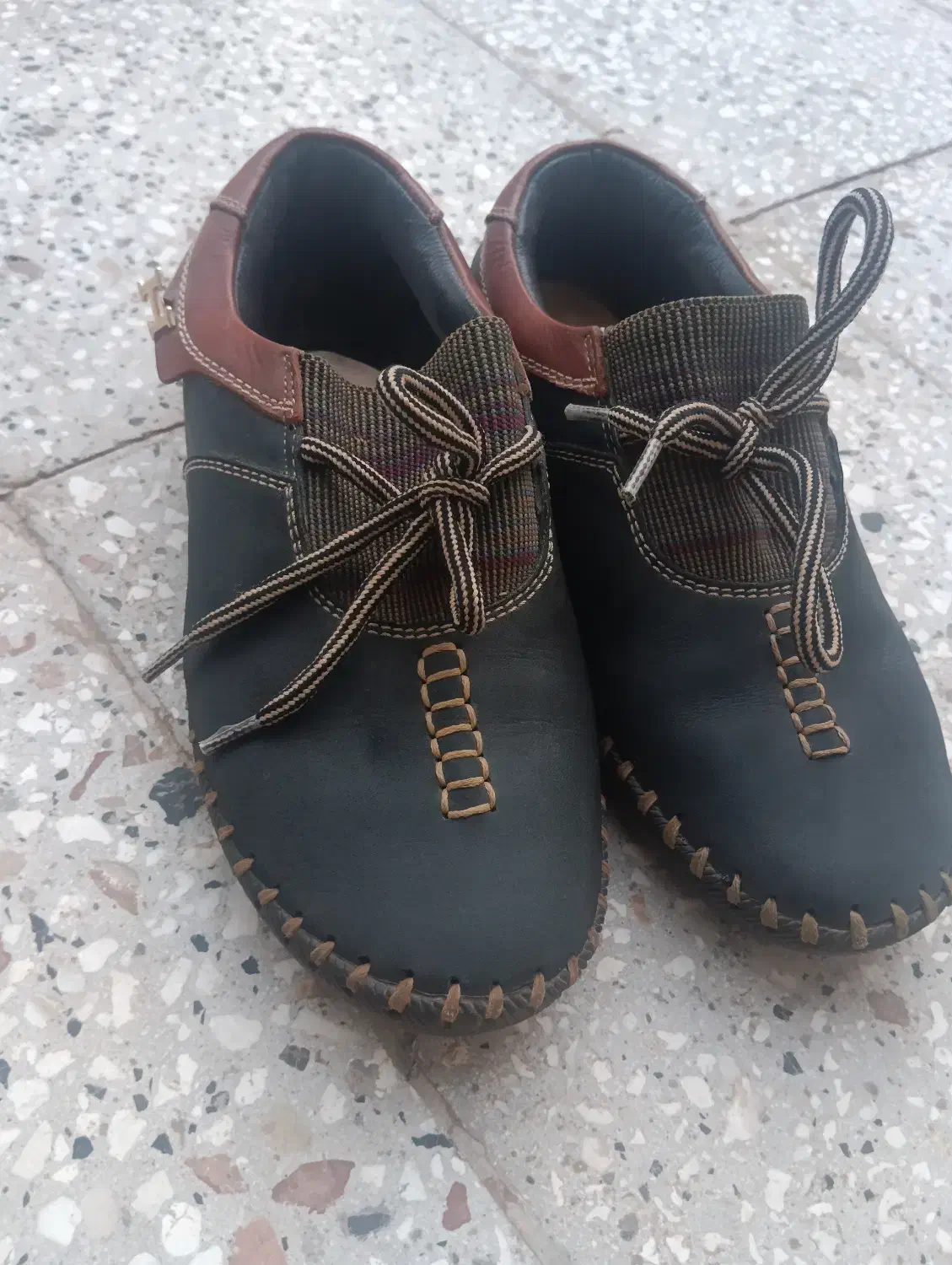 کفش تمام چرم|کیف، کفش، کمربند|کاشمر, |دیوار