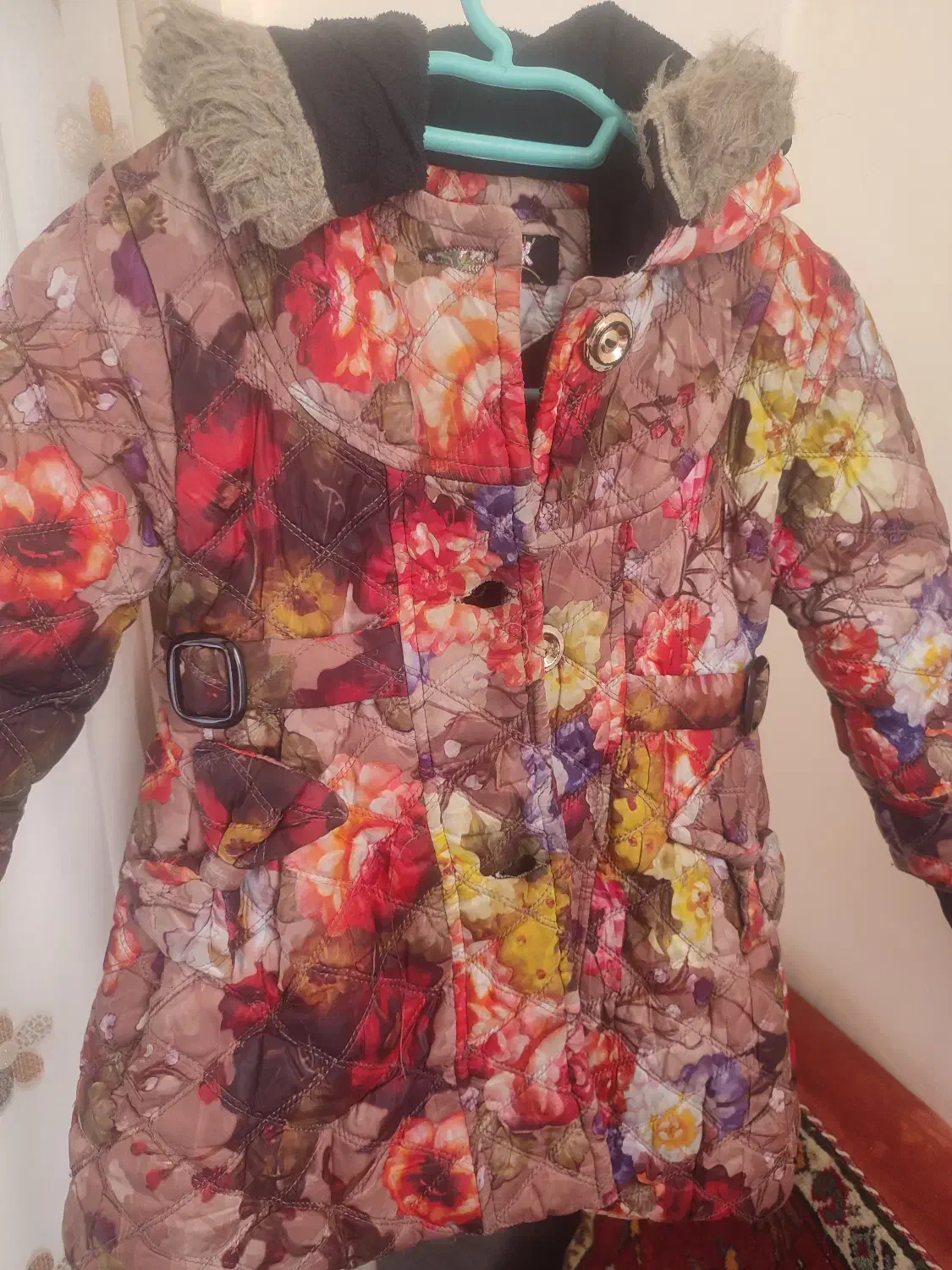 کاپشن گرمکن دخترانه. بچگانه تمیز و سالم در حد نو|لباس|شیراز, کاراندیش|دیوار