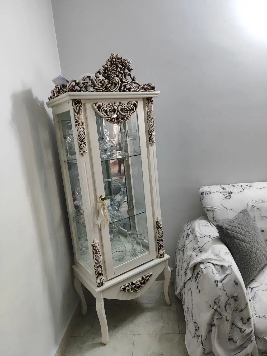 ویترین|بوفه، ویترین، کنسول|ری, جوانمرد قصاب|دیوار