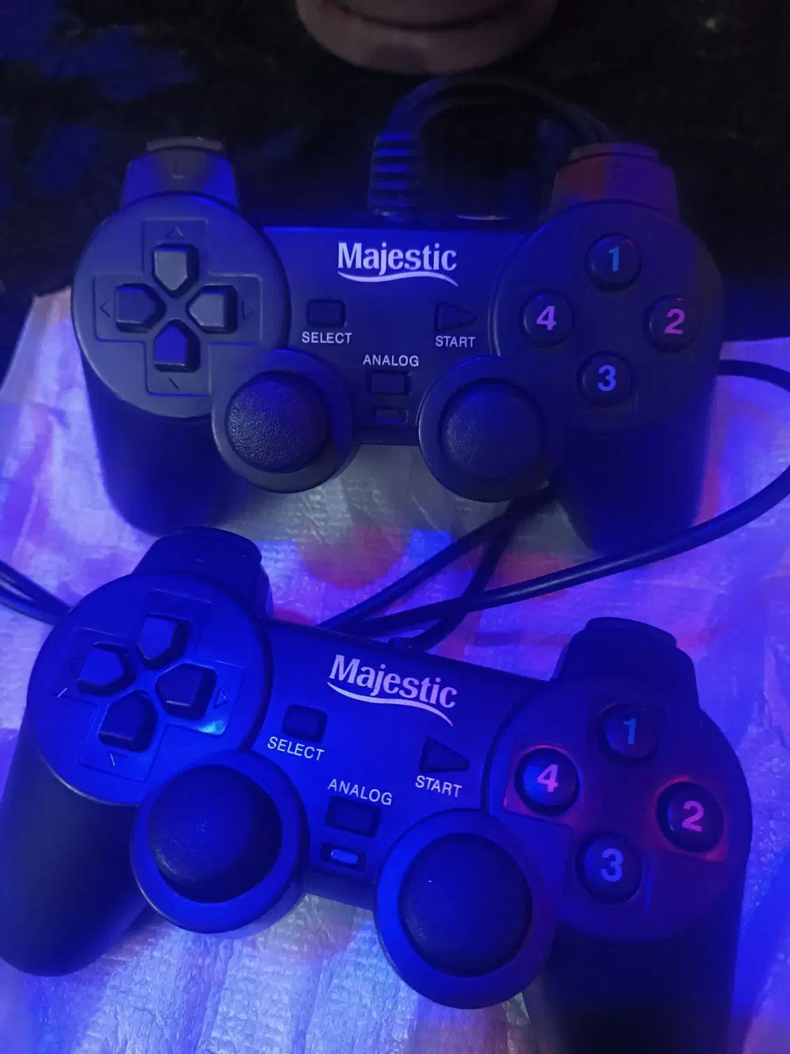 دسته برای بازی های کامپیوتری|کنسول، بازی ویدئویی و آنلاین|نجف‌آباد, گلدشت|دیوار