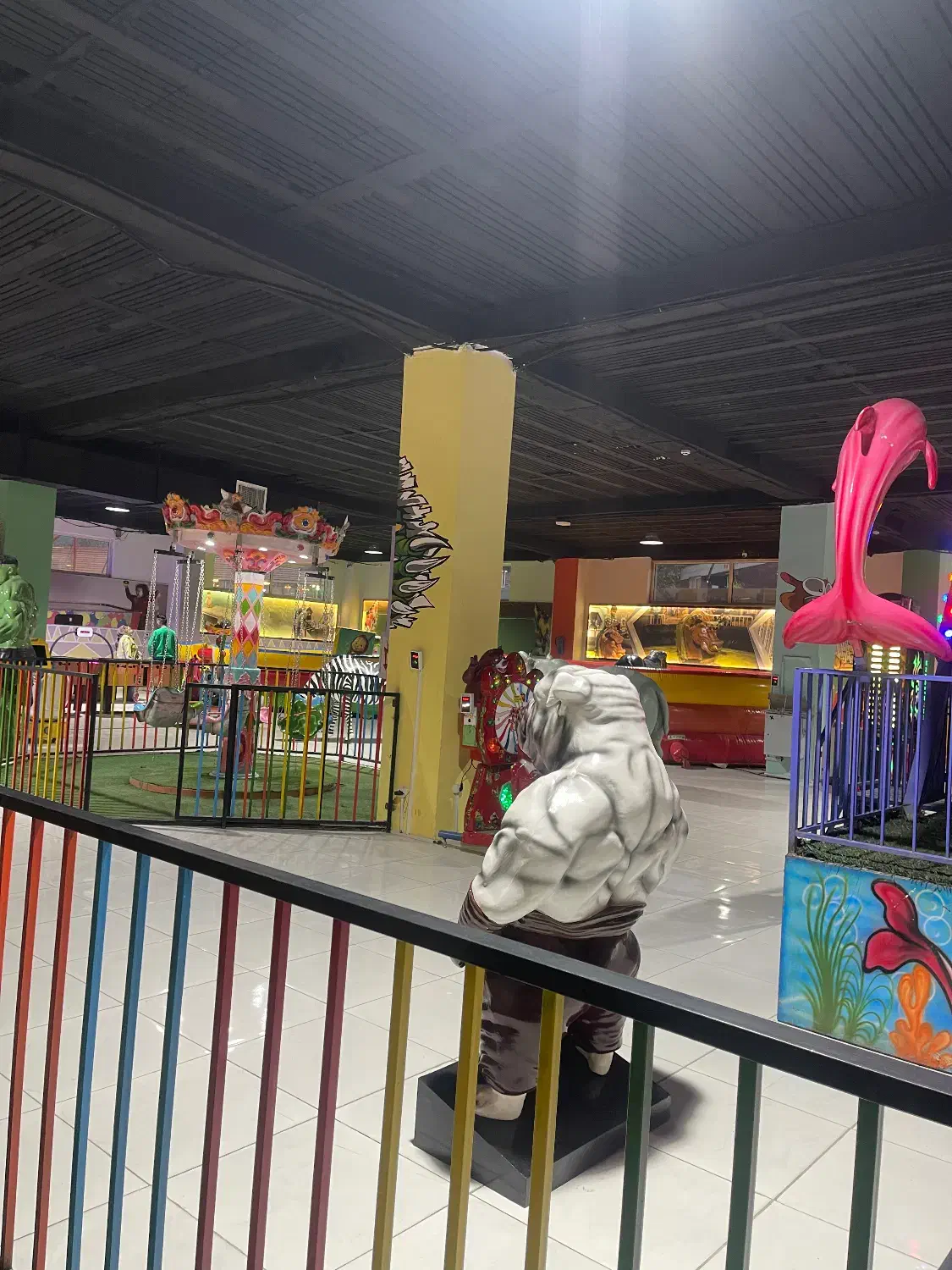 استخدام اپراتور شهربازی (خانم)|استخدام خدمات فروشگاه و رستوران|سنندج, |دیوار