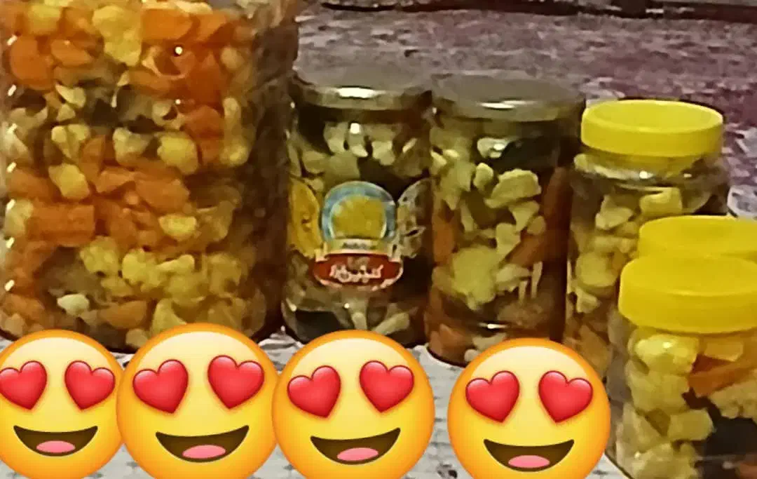 نان محلی وترشی مخلوط|خوردنی و آشامیدنی|داراب, |دیوار