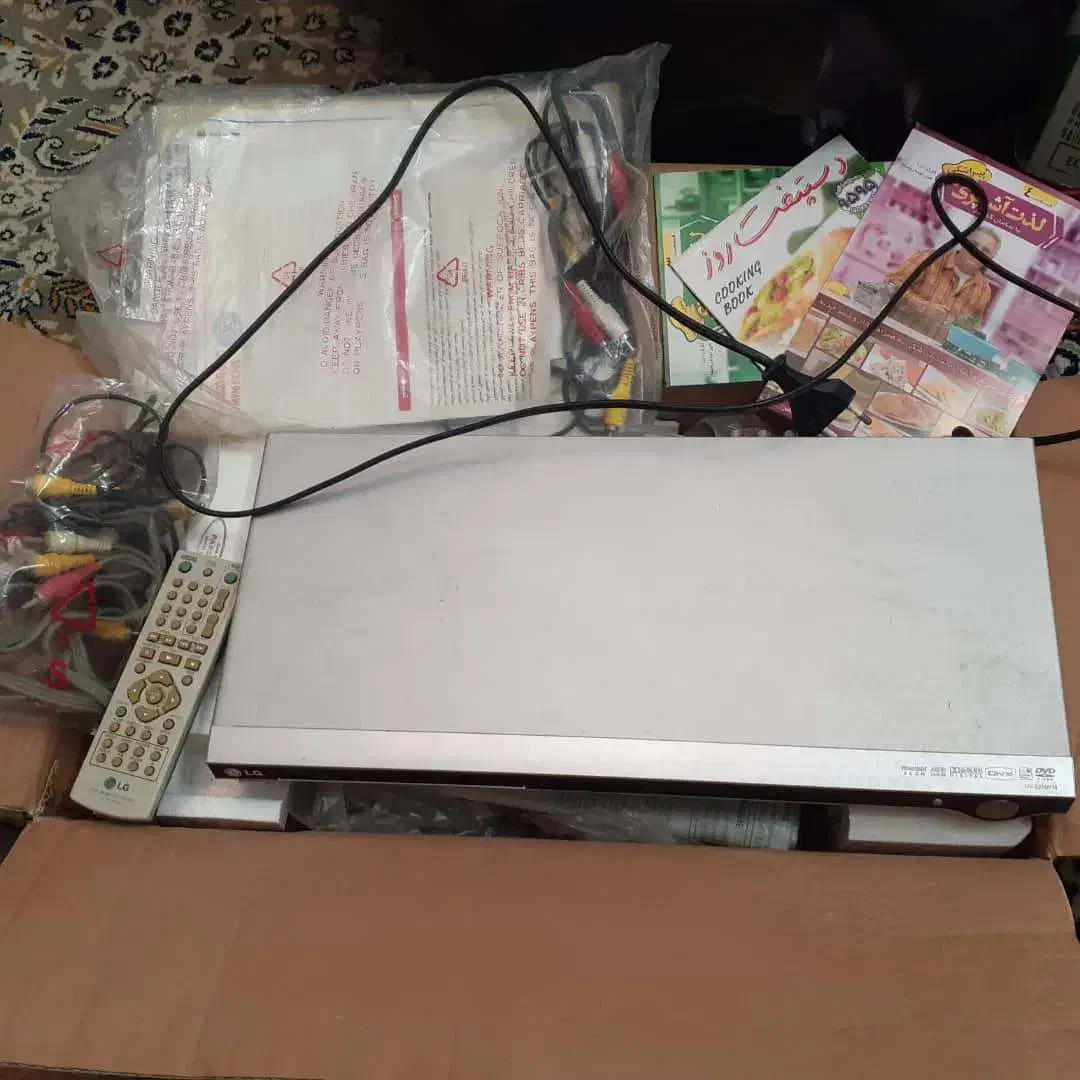 دستگاه DVD و CD پلیر LG اصل|پخش‌کننده DVD و ویدیو|لاهیجان, شقایق|دیوار