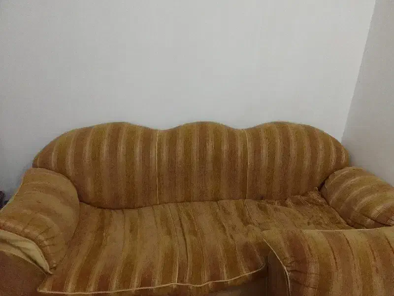 مبل۷نفره به فروش  میرسند|مبلمان خانگی و میز عسلی|زاغه, |دیوار