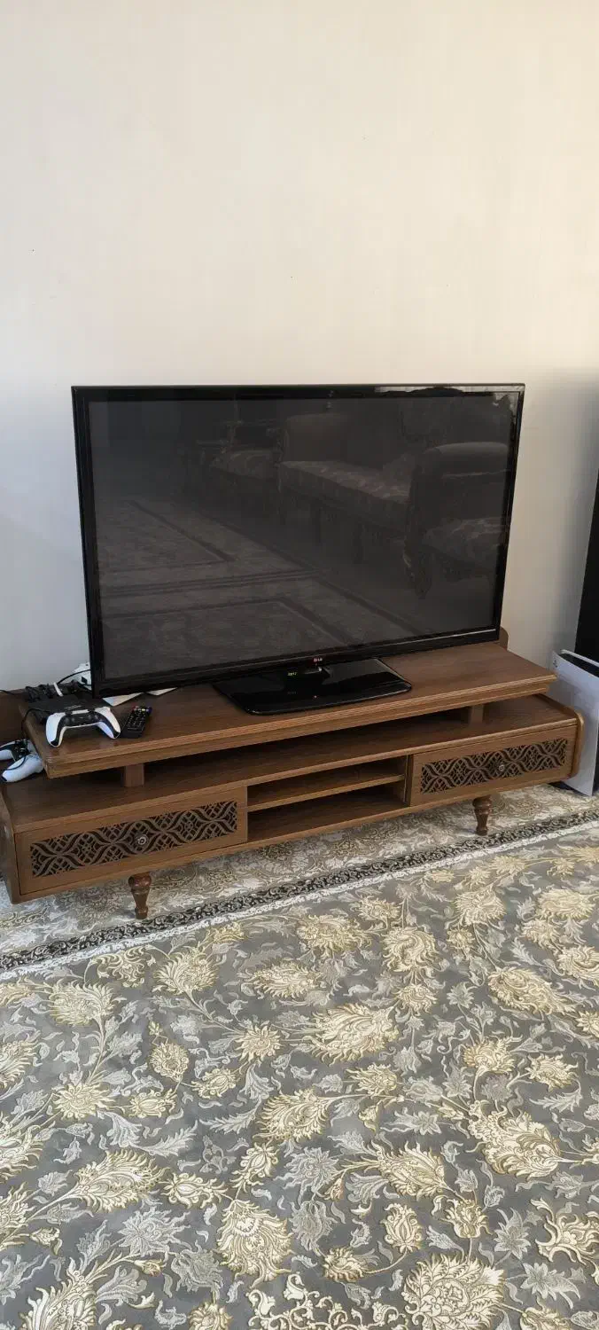 تلویزیون LG|تلویزیون و پروژکتور|دورود, |دیوار