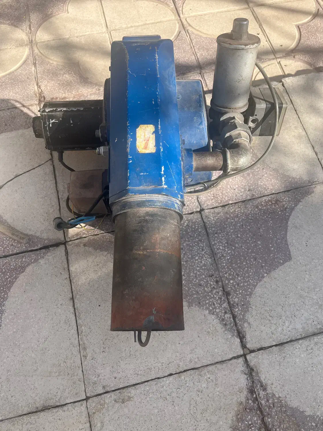 مشعل|ماشین‌آلات صنعتی|شیراز, بالا کفت|دیوار