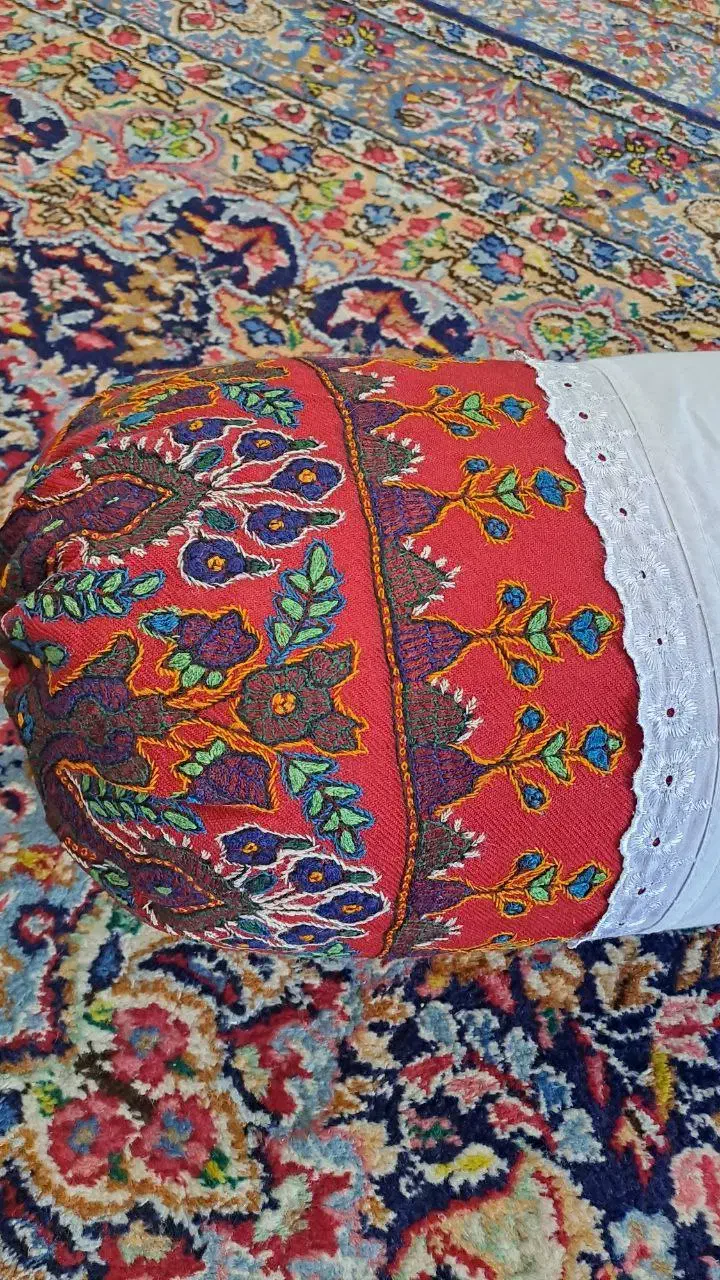 دوعددمتکا لوله‌ای پته مدل بازوبندی|رختخواب، بالش، پتو|کرمان, |دیوار