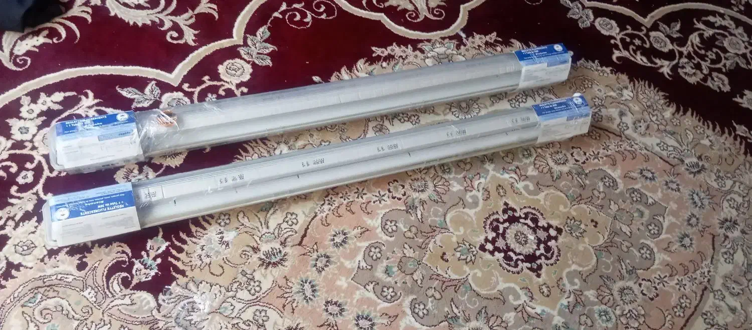 مهتابی اصلی فرانسه دو عدد پلمب شده|لامپ و چراغ|کرمانشاه, |دیوار