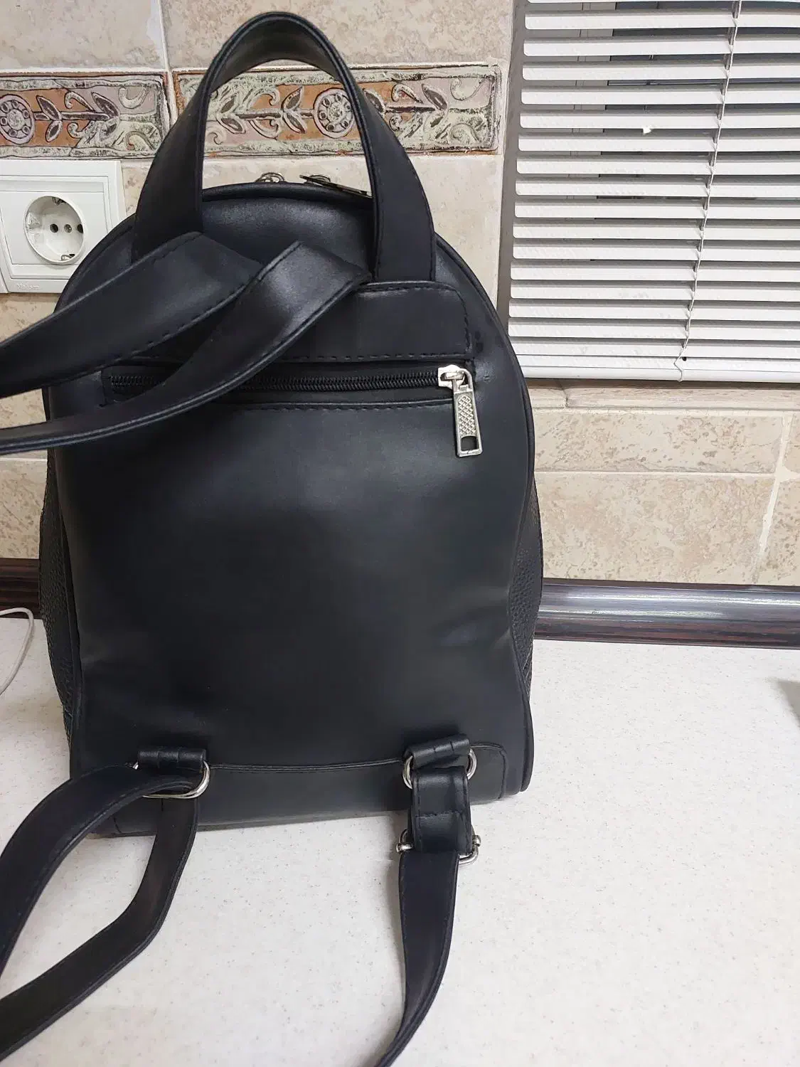 کوله پشتی در حد نو|کیف، کفش، کمربند|خمینیشهر, |دیوار