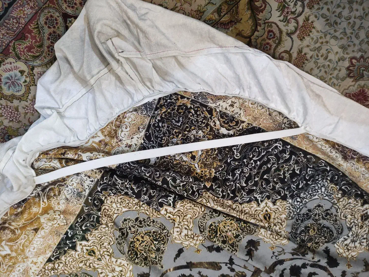 روفرشی دورکشدار|روفرشی|لاهیجان, کوی آزادگان|دیوار