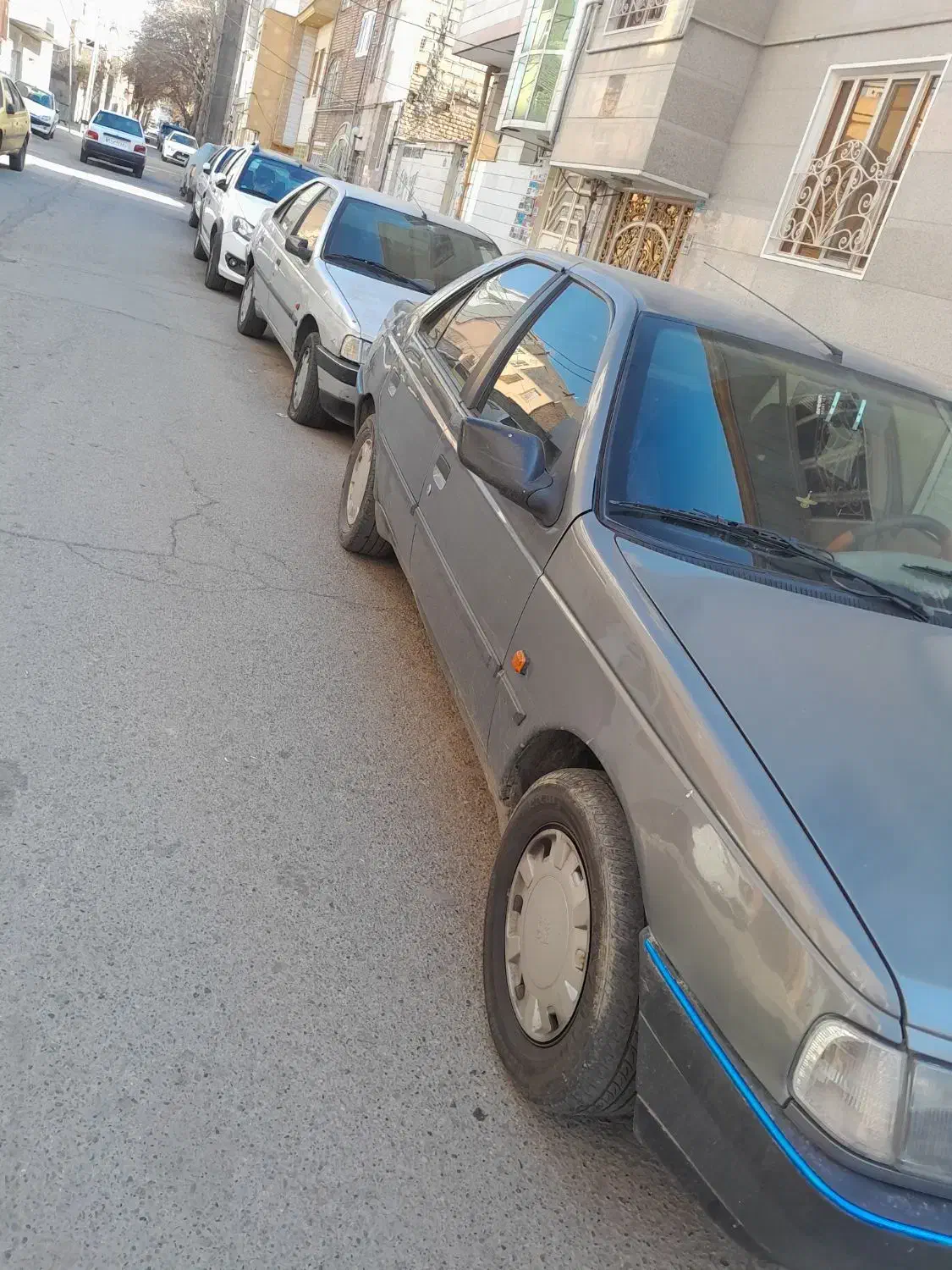 پژو۴۰۵ مدل ۹۲ بنزینی|خودرو سواری و وانت|ورامین, ورامین|دیوار