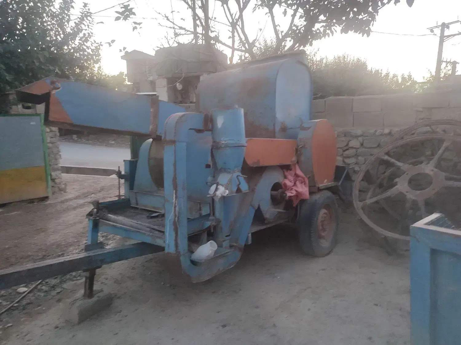 کاه کوب سالم سلامت|ماشین‌آلات صنعتی|فراغی, |دیوار